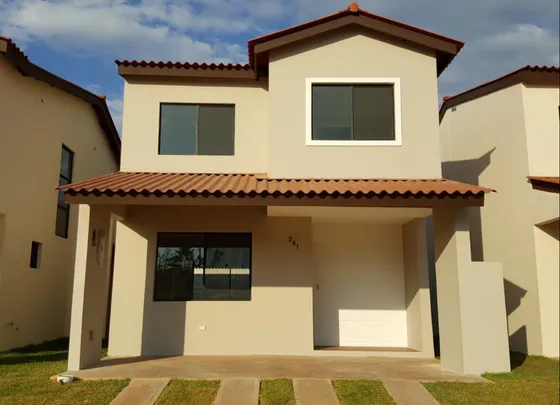 Alquilo Casa En Arboledas