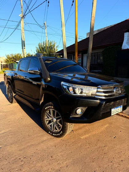 Toyota Hilux Pick-up 2.8 Cd Srx 177cv 4x4