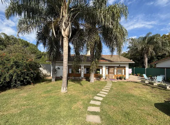 Venta Casa Quinta 4 Ambientes Con Pileta, Villa De Mayo