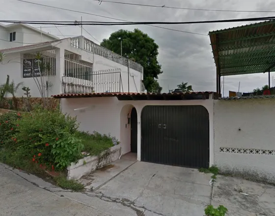 Casa De Dos Niveles En El Fraccionamiento Costa Azul En Acapulco Guerrero