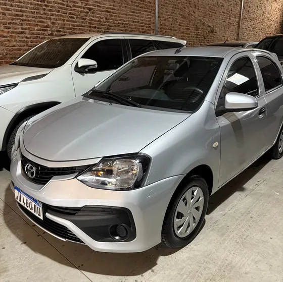 Toyota Etios 1.5 Xls