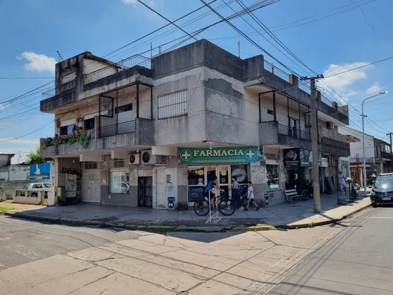 Venta Propiedad En Bloque Pb: 5 Loc. Pa: 4 Dptos
