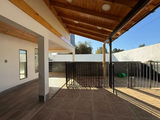 Arriendo Casa Nueva 5d-5b-3e. El Quisco (101458)