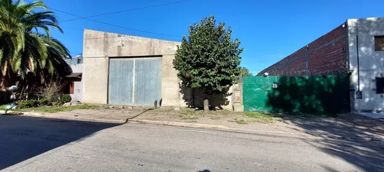 Venta Gran Lote Con Galpon Zona 