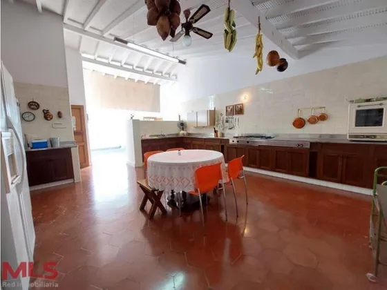 Hermosa Finca(mls#236375)