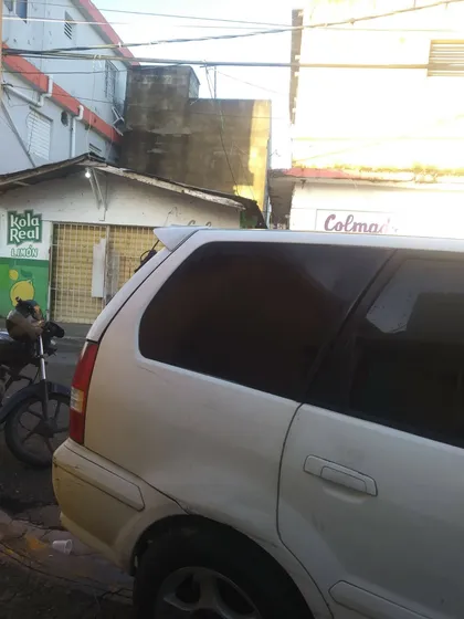 Mitsubishi Chariot ..