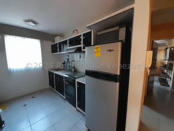  *al/  Apartamento  Amoblado  En Venta Av. Intercomunal Cabudare  Lara, Venezuela/ajlòpez/ #   Còd. #  25-4560/ 2 D/  2 B/ 76 M² 