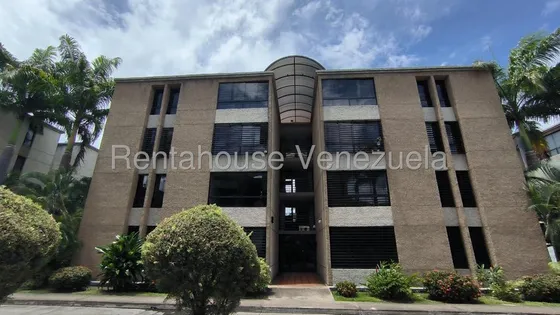 Alquiler De Apartamento En La Urbanizacion Palma Real (la Victoria)  #25-20907 Rm