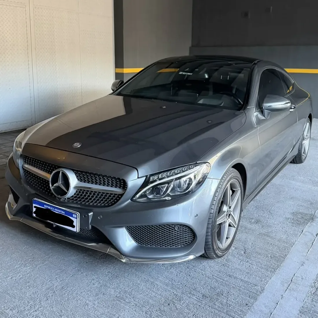 Mercedes-Benz C-Class 3.0 C400 Coupe AMG Line 333 HP