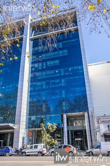 Excelente Oficina En Alquiler, Sobre Av. Del Libertador Al 6570. - Nuñez