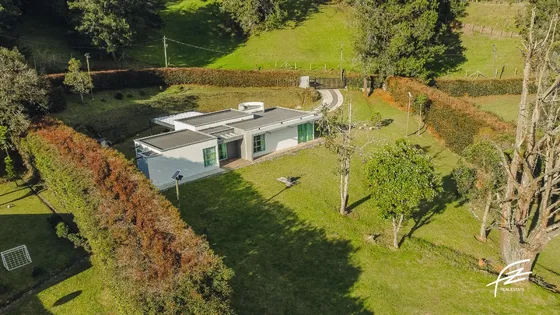 Casa En La Loma Del Escobero 