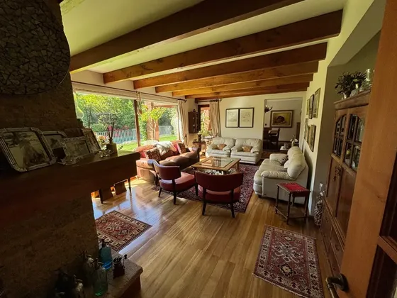 Casa En Venta En Schaub Con Jardín