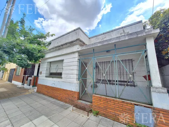 Venta Casa 3 Ambientes Con Jardín En Sarandi