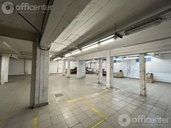 Gran Local En Centro De Córdoba  Salón, Depósito, Oficinas Y Posibilidad De Ampliar