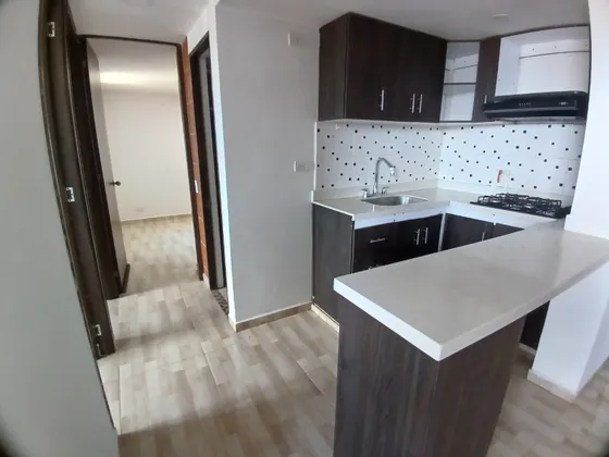   Apartamento En Arriendo Ubicado En Medellín Sector Robledo - Pajarito   (27631).