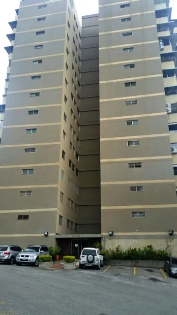 Cómodo Apartamento En Terrazas Del Club Hípico Con Bella Vista