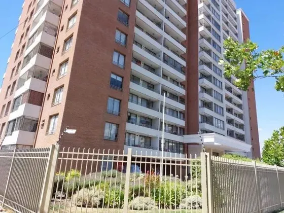 Departamento Metro San Miguel / Alvarez De Toledo