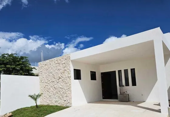 Casa En Venta Merida, Cholul, Privada Residencial, 1 Planta, Listo.