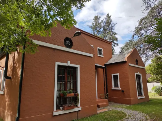 Casa Quinta Estilo Colonial-español En Venta (retasada)