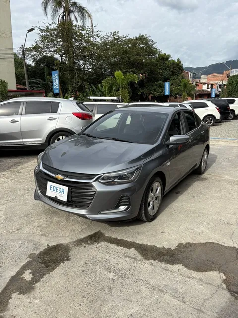 Chevrolet Onix 1.0t Automática