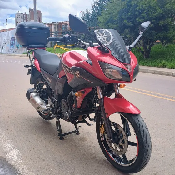 Vendo Hermosa Yamaha Fazer 1.6. Bien Cuidada