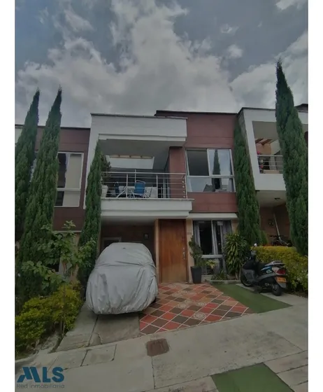 Casa Moderna En Unidad Cerrada(mls#246800)
