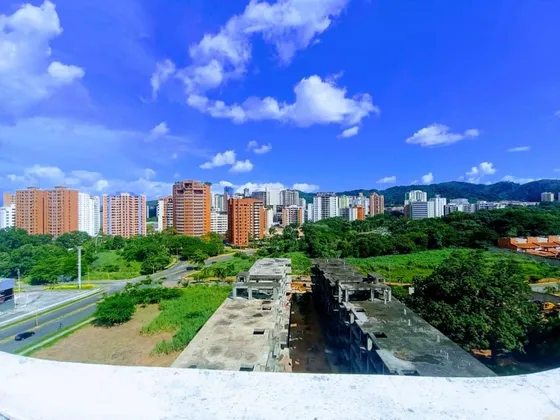 Penthouse  Excelente Zona Norte De Valencia. Urb. Valles De Camoruco. Res. Canaima.