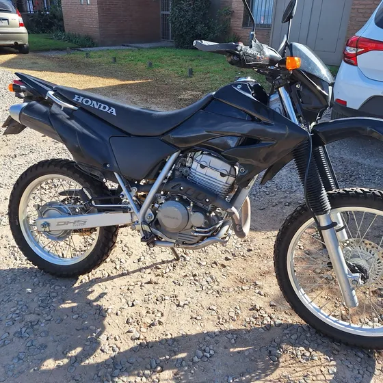 Honda Tornado,  Muy Poco Uso,  Excelente