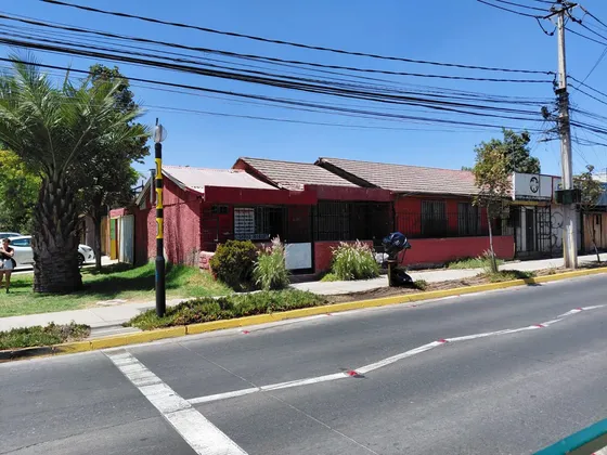 Estupenda Casa Av Santa Rosa, Muy Buena Conectividad, Metro