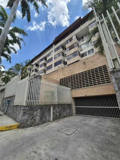 Apartamento En Alquiler El Marqués Parte Alta. 
