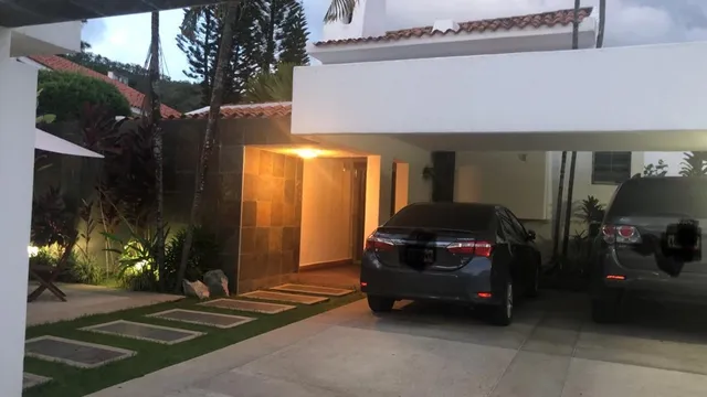 Casa Quinta Moderna En La Viña. Ubicada En Doble Calle Cerrada Y Doble Vigilancia. Minerva K