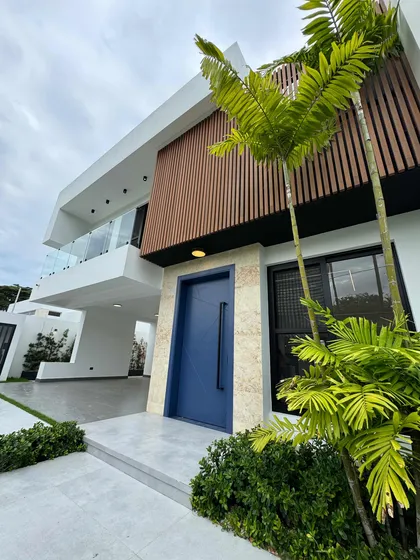 Luxury Casa Con Piscina En Santiago Rd