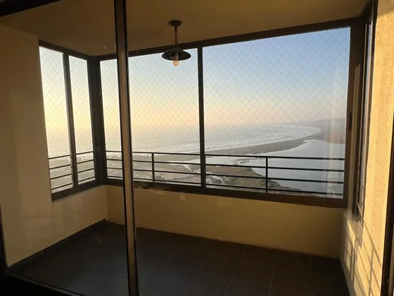 Amplio E Iluminado Departamento Con Vista Al Mar