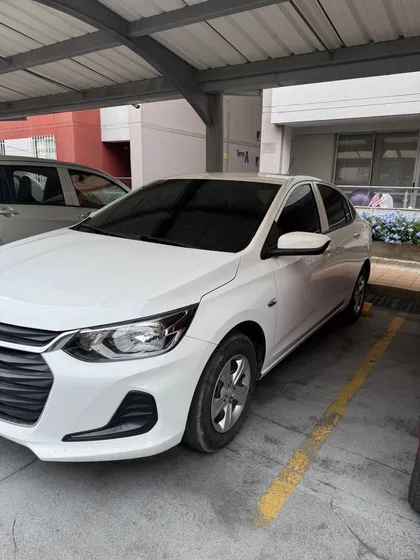 Chevrolet Onix 1.0t Lt