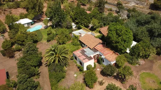 Parcela En Peñalolén | Gran Casa, Piscina Y Terreno Eq-2