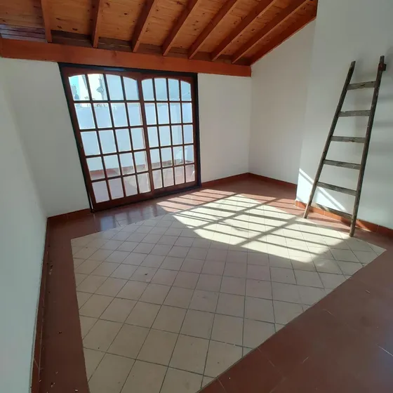 Ph En Venta - 2 Dormitorios 1 Baño - 90mts2 - Lanús Este