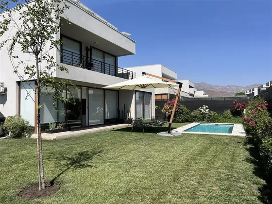 Casa En Venta De 3d 3b. Brisas Norte. Colegio Highlands