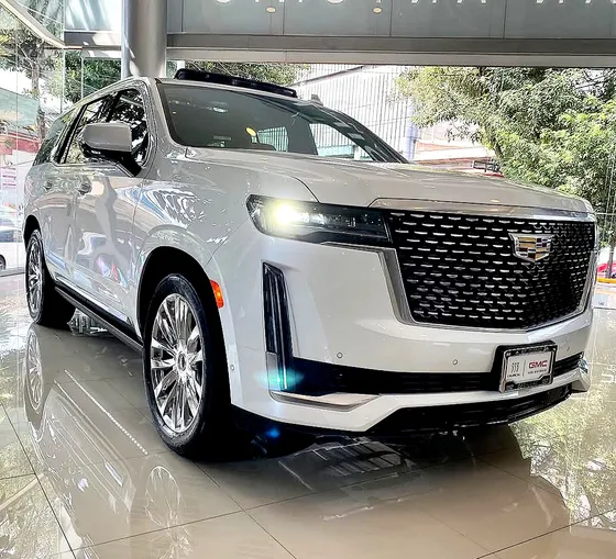 Cadillac Escalade Escalade Premium