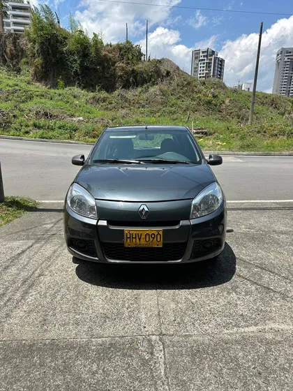 Renault Sandero 1.6 Dynamique 110 Hp