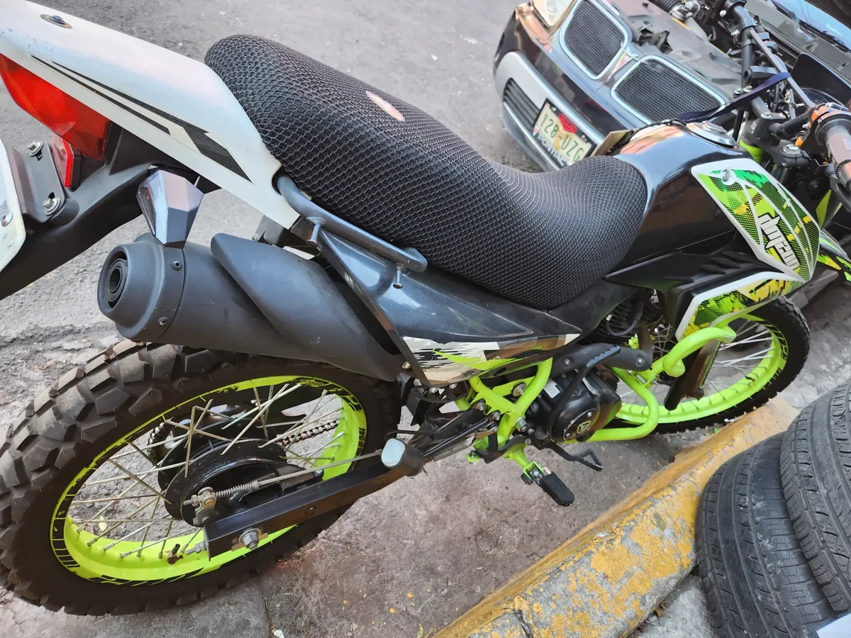 Italika DM 200 Motorcycle420293807535575045