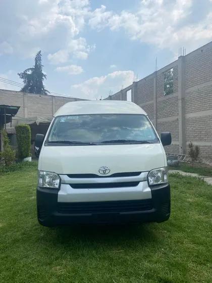 Toyota Hiace 2.7 Panel Super Larga Mt