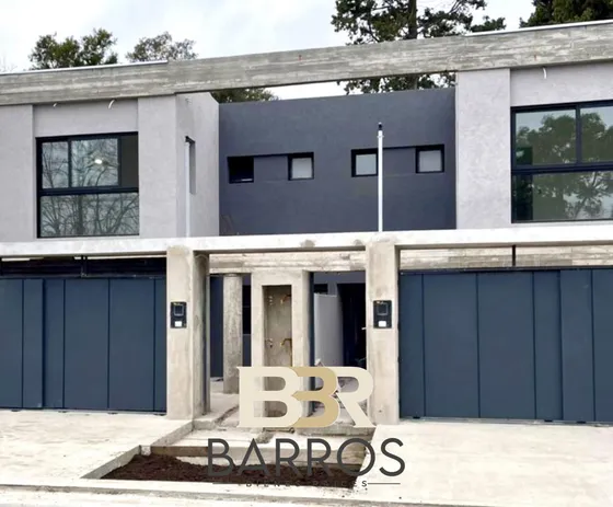 Venta Duplex 4 Ambientes Castelar