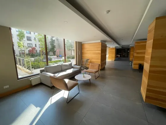 Arriendo Departamento 2d + 2b | Metro + Piscina + Estacionam