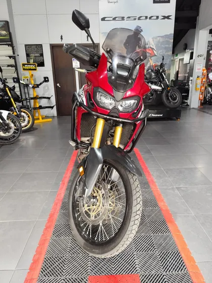 Africa Twin , Rojo, Modelo 2017 (crf 1000ah) 