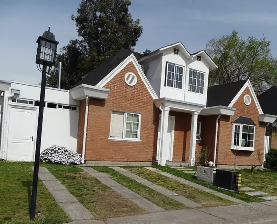 Venta Casa En Condominio Santa Aurora, Machalí