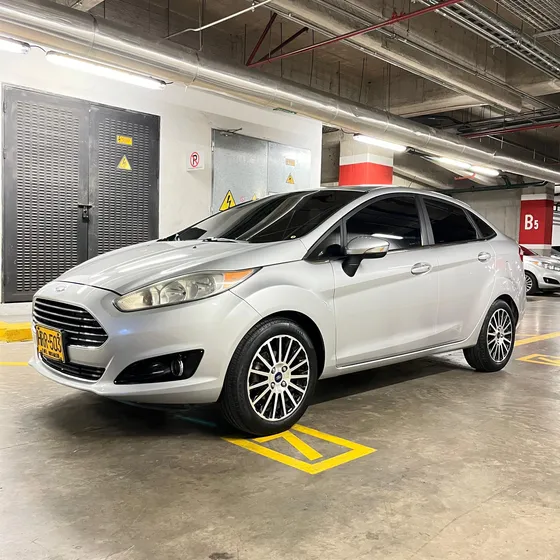 Ford Fiesta 1.6 Titanium Mt