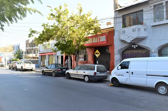Casa Comercial, Santos Dumont, Av. Recoleta (168587)