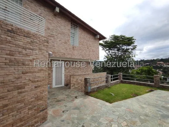 Venta Terrazas Club Hipico, Excelente Casa  Moderna, Remodelada, Bella Vista Panoramica. Zonia Martinez. #25-19343