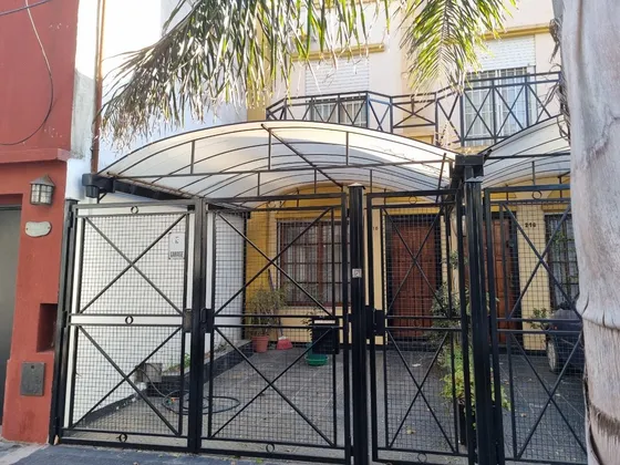 Hermoso Dúplex 4 Ambientes Al Frente/ Ramos Mejía