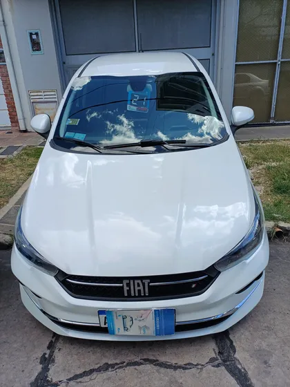 Fiat Cronos 1.8 16v Precision